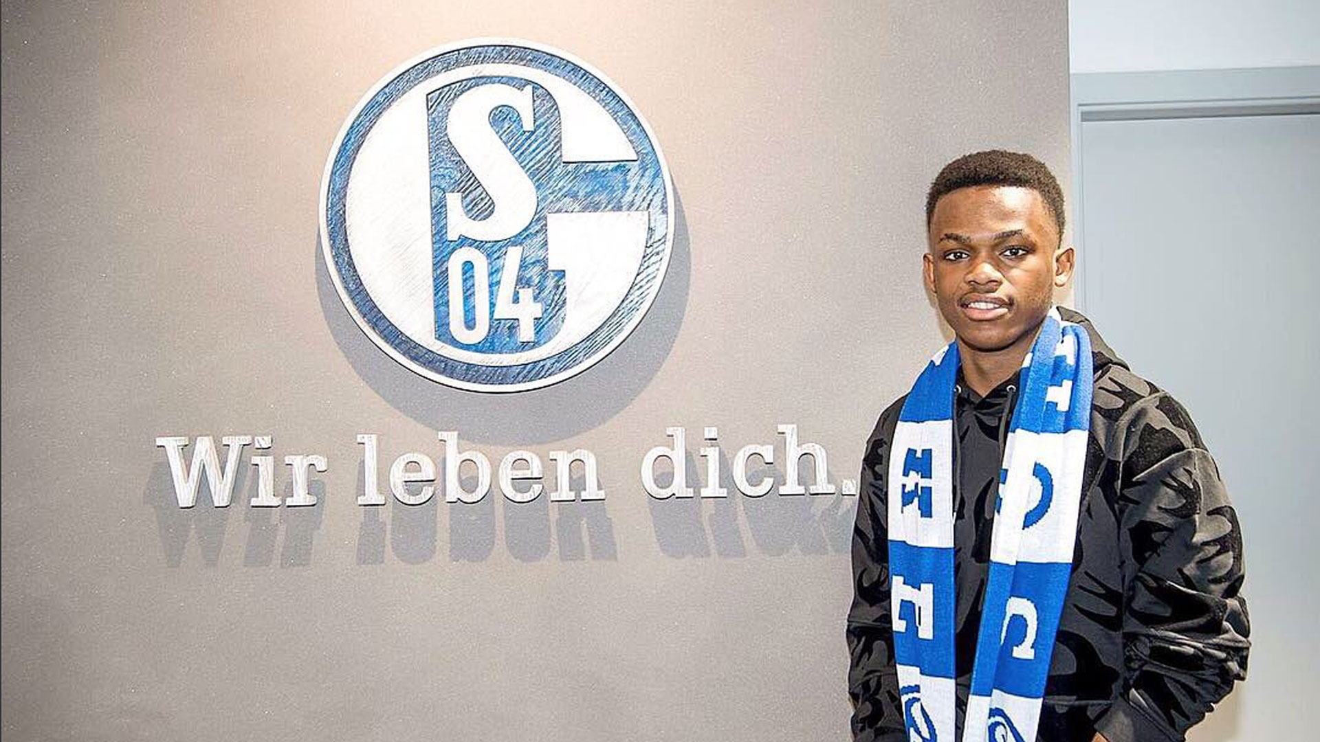 多年来吸引 多年来吸引